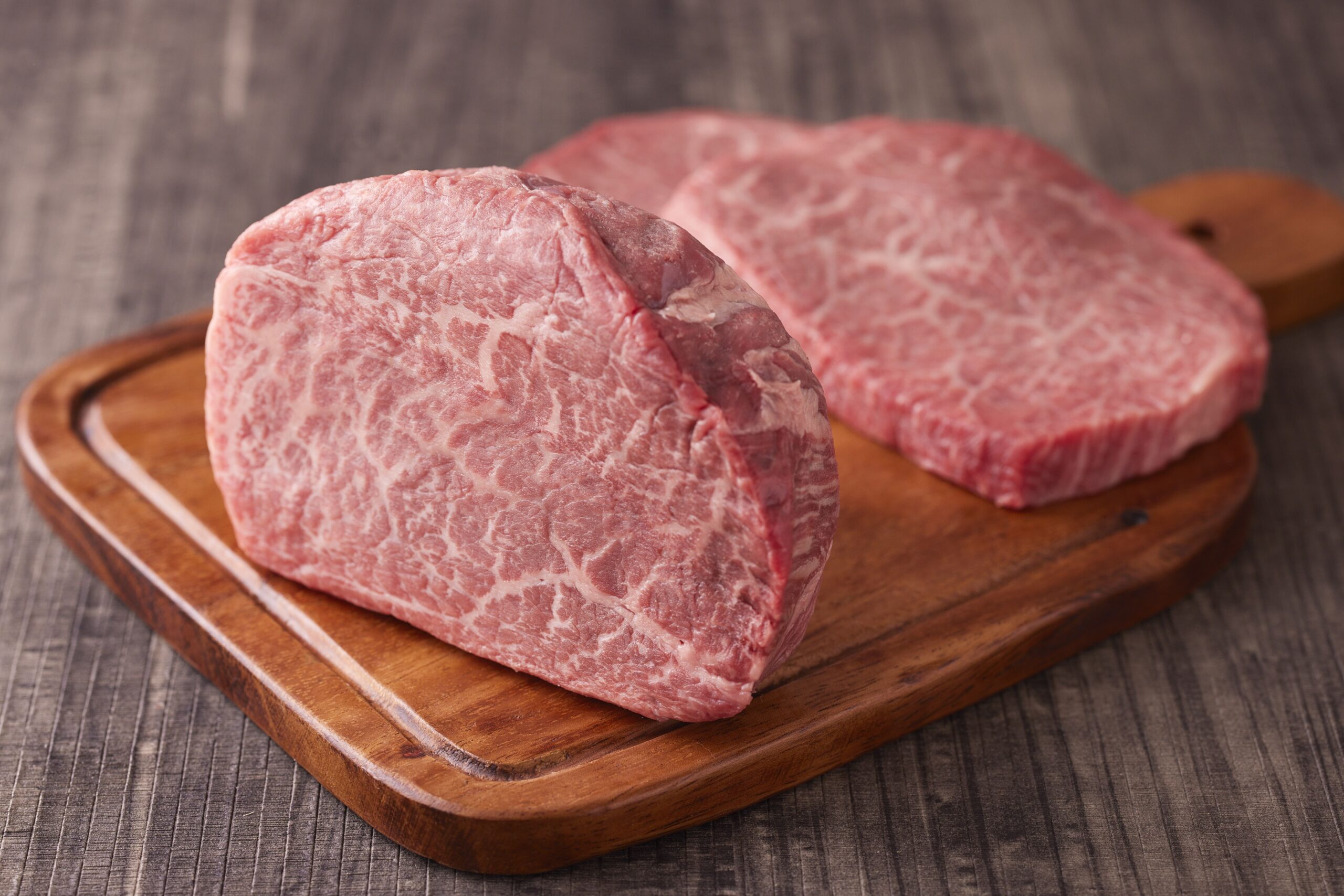 国産黒毛和牛 ウデ・モモ【ブロック】 - MEAT PAPA